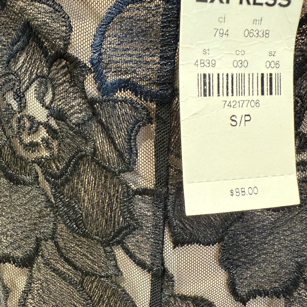 NWT EXPRESS Midnight Blue/ black Floral Lace dress Small - Picture 6 of 10